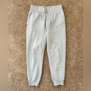 NWOT Nike Women’s Phoenix Jogger Sweatpants
